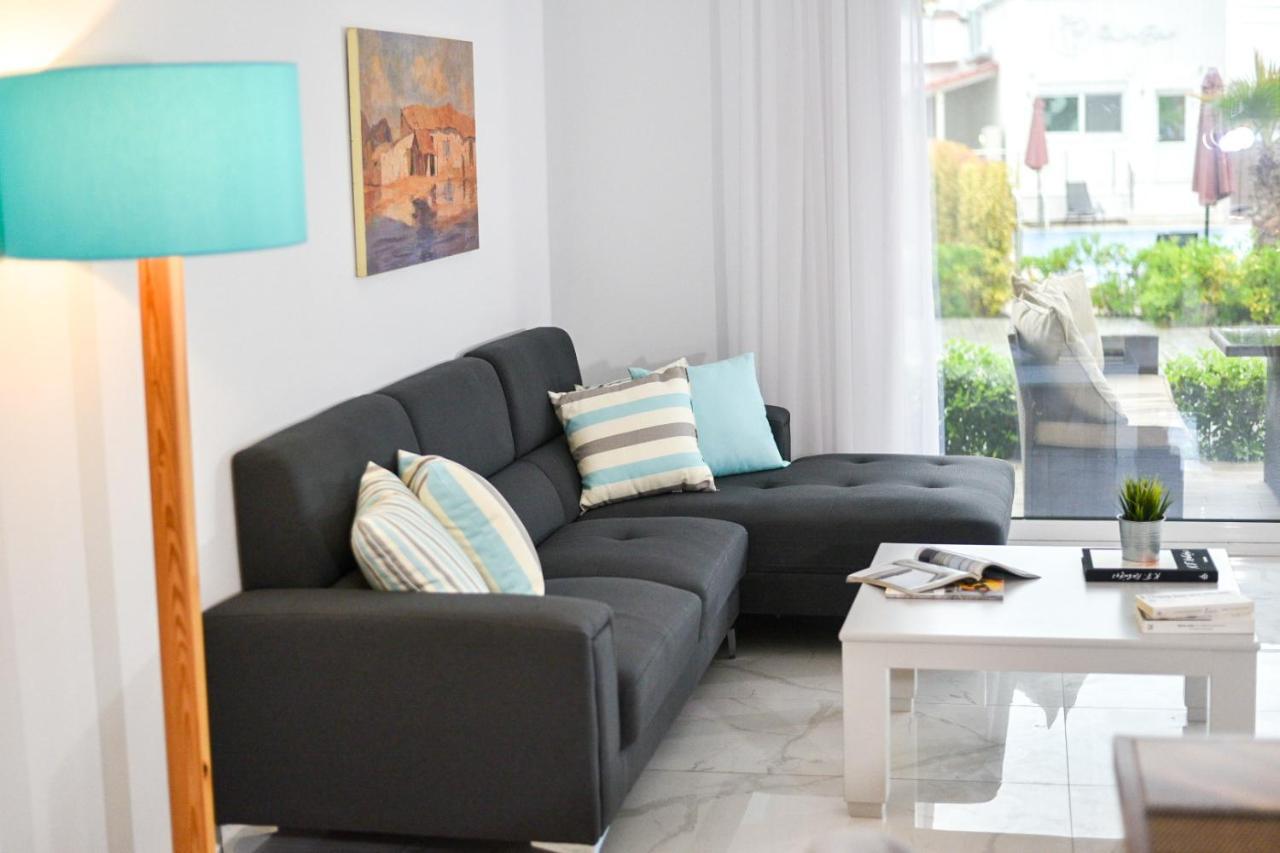 Acrotel Porto Brava Luxury Villas Ormos Panagias Exterior photo